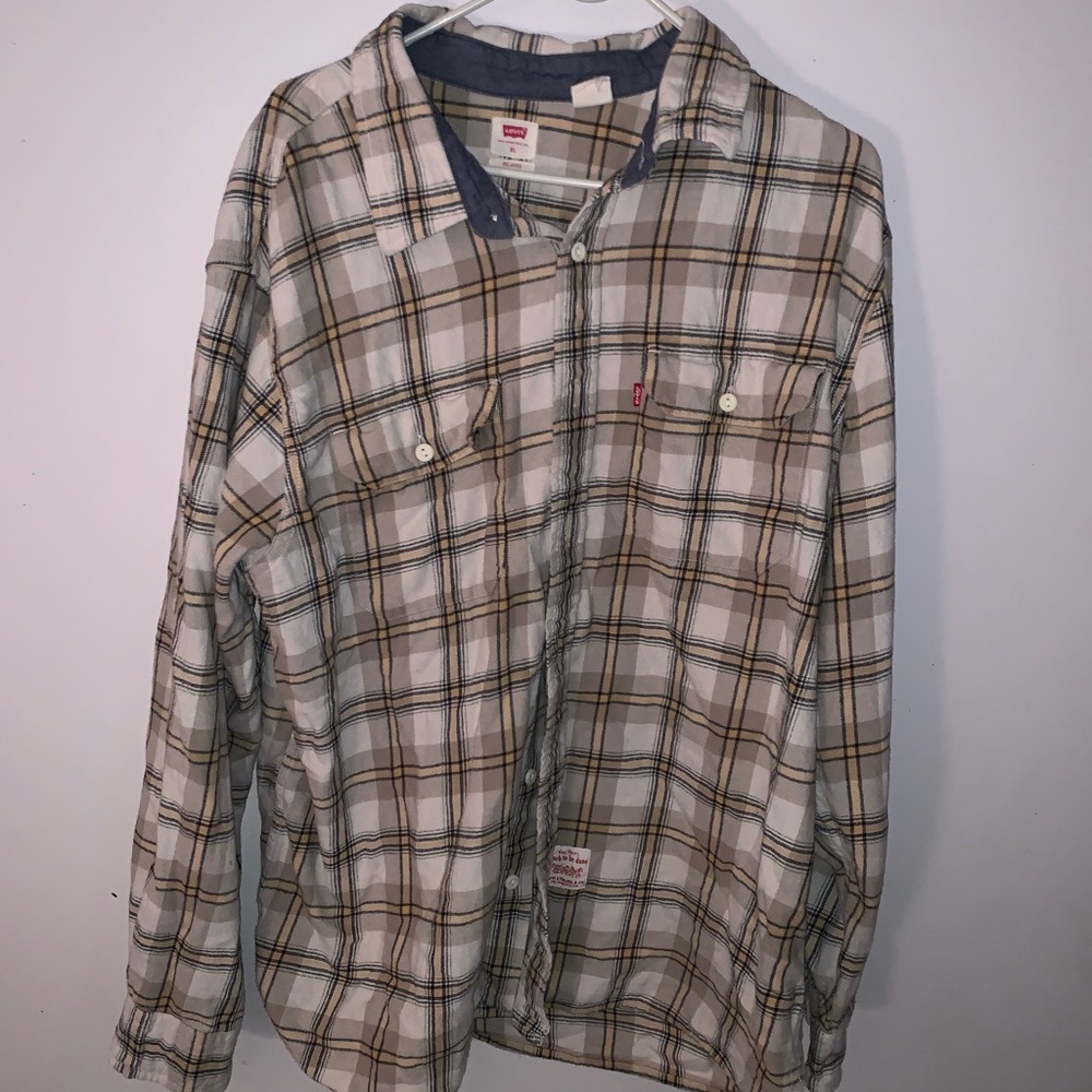 Levi's button down long sleeve size XL